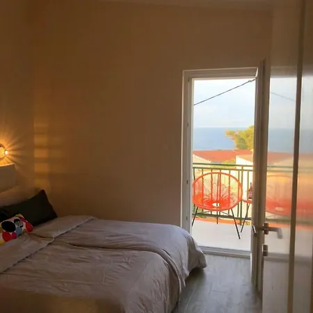 アパートホテル Olyntha 4*